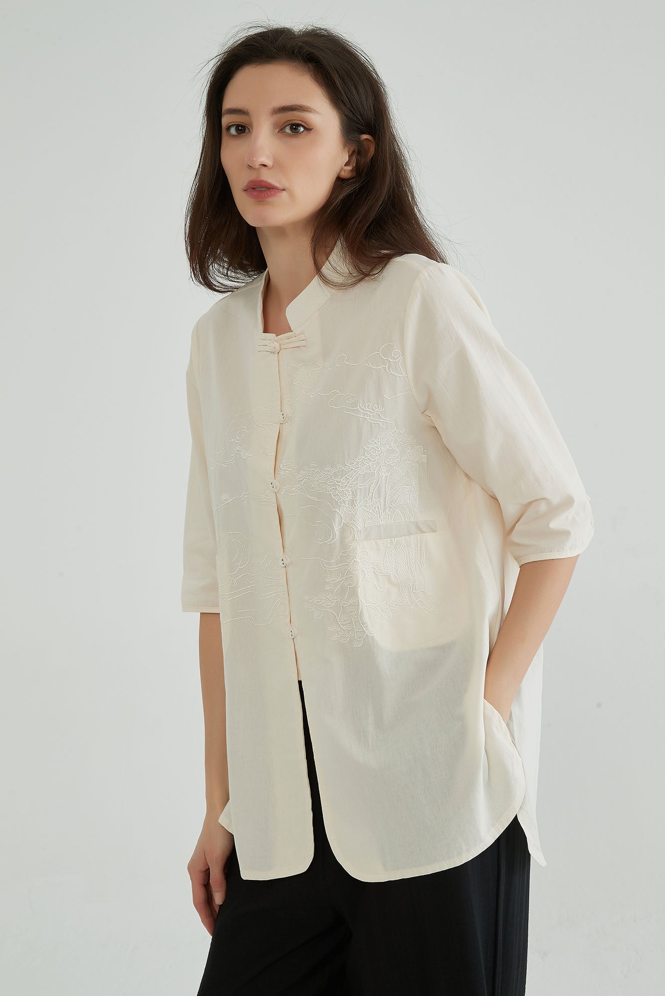 Moon Mist Retro Embroidered Frog Button Up Shirt - Whisper Mint